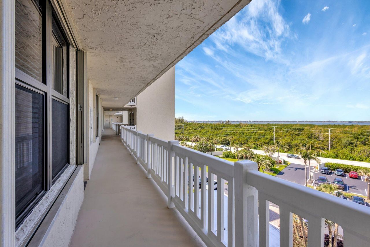 10000 S Ocean Drive S, Unit 601, Jensen Beach, FL 34957 Photo