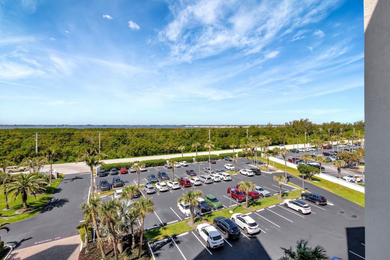 10000 S Ocean Drive S, Unit 601, Jensen Beach, FL 34957 Photo