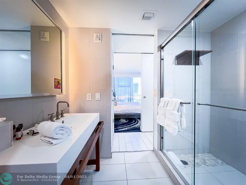 3101 N Bayshore Dr, Unit 604, Fort Lauderdale, FL 33304 Photo