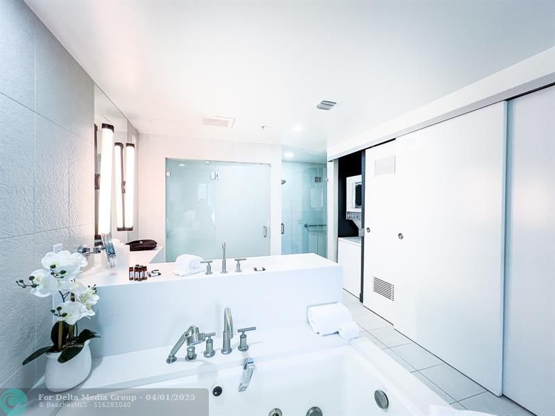 3101 N Bayshore Dr, Unit 604, Fort Lauderdale, FL 33304 Photo