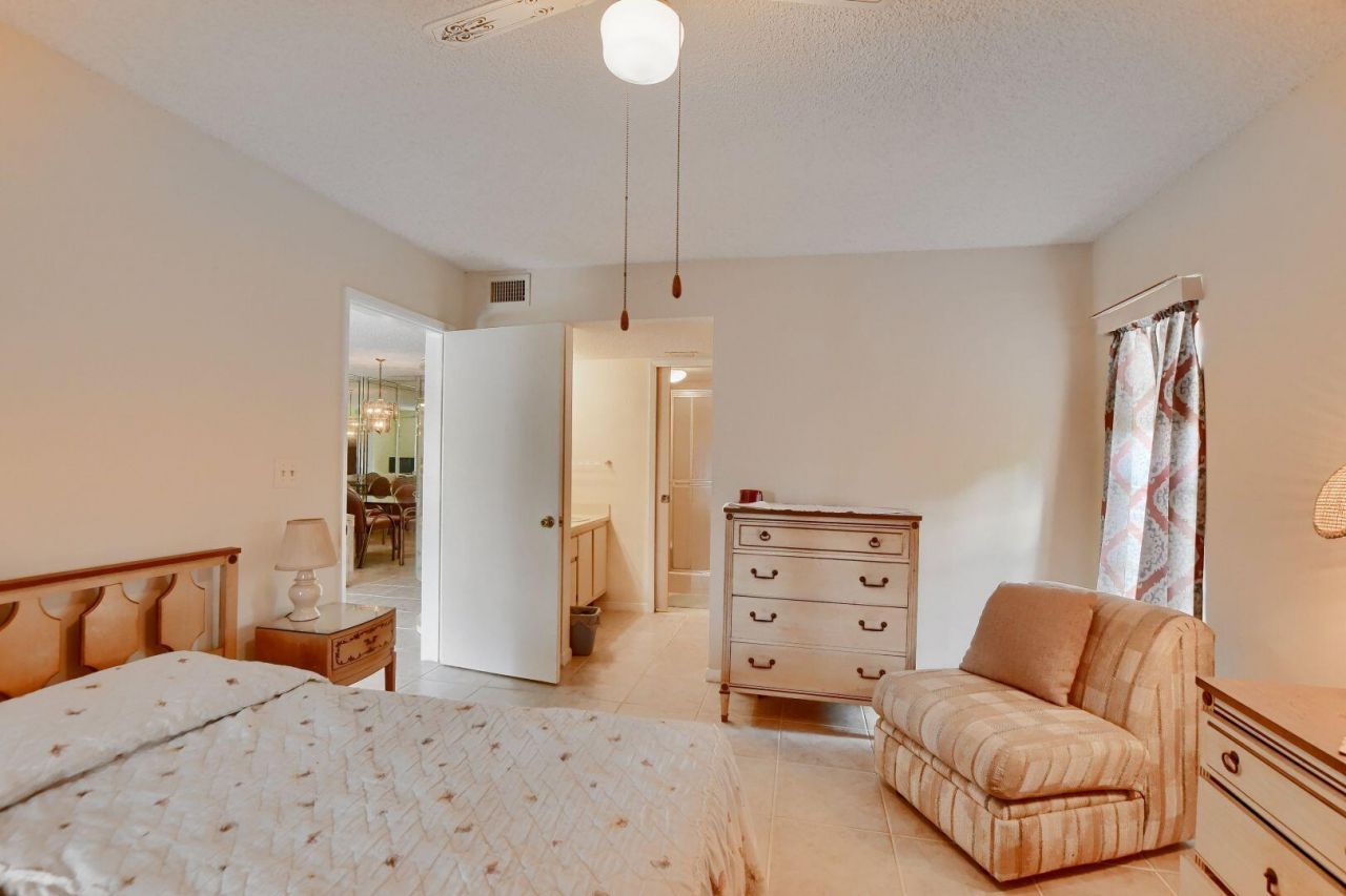 9244 Flynn Circle, Unit 4, Boca Raton, FL 33496 Photo