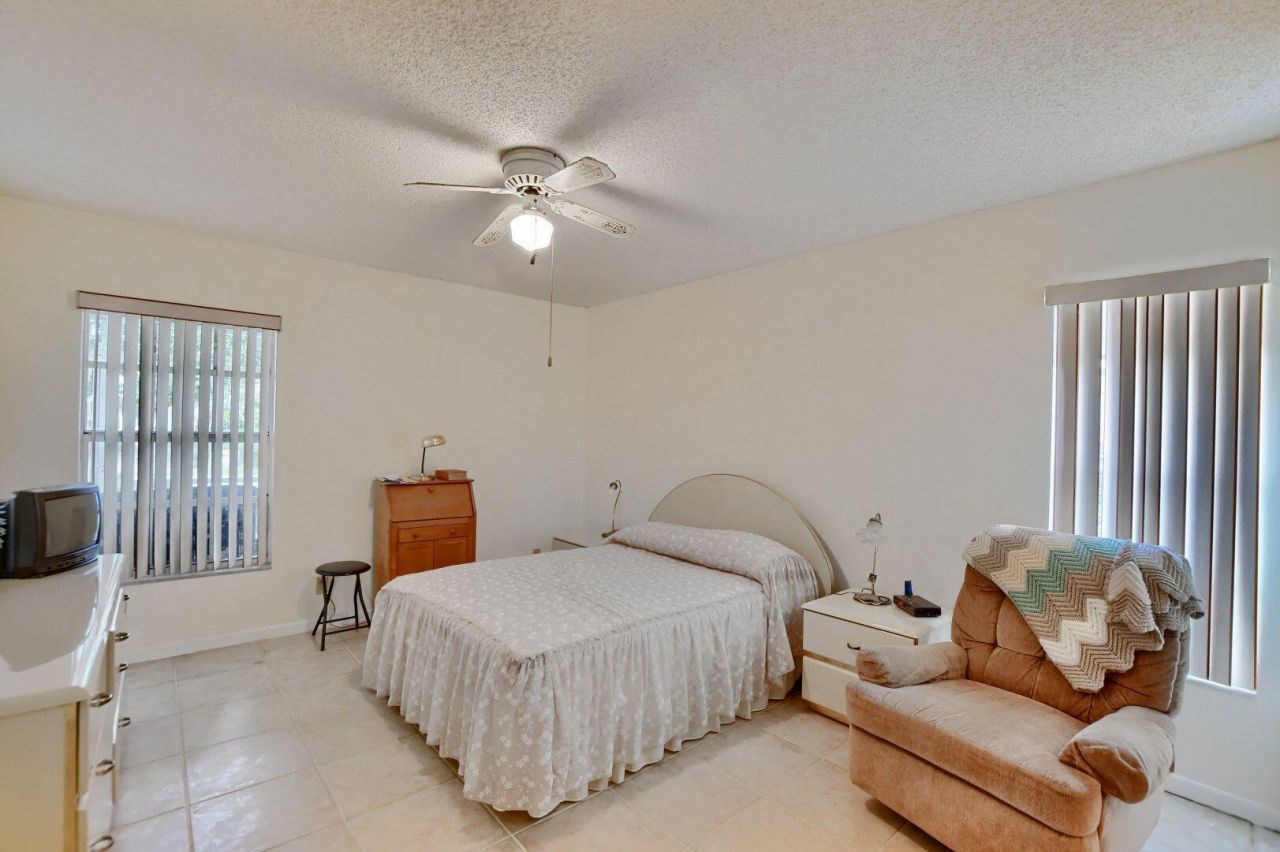 9244 Flynn Circle, Unit 4, Boca Raton, FL 33496 Photo