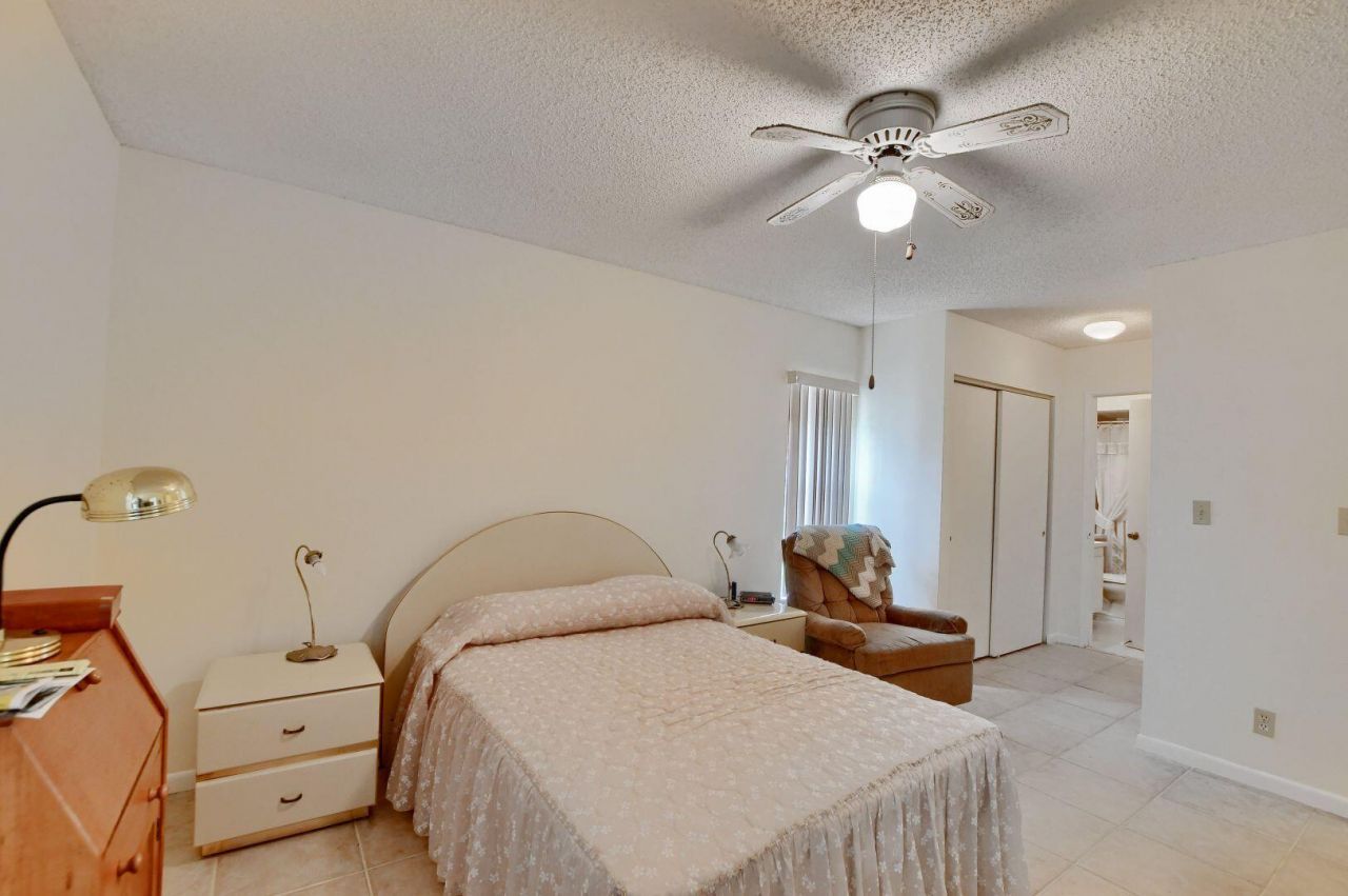 9244 Flynn Circle, Unit 4, Boca Raton, FL 33496 Photo