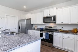 555 Firouz Dr photo 4