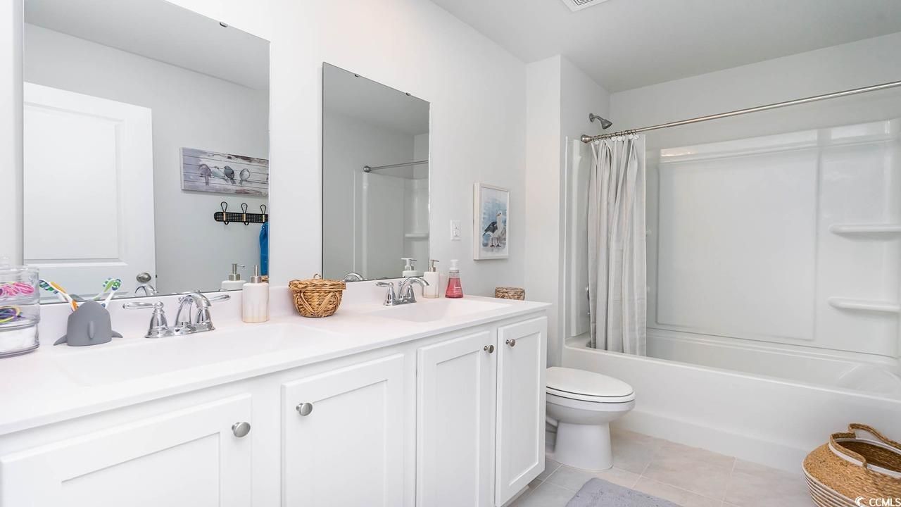 555 Firouz Dr Photo 8