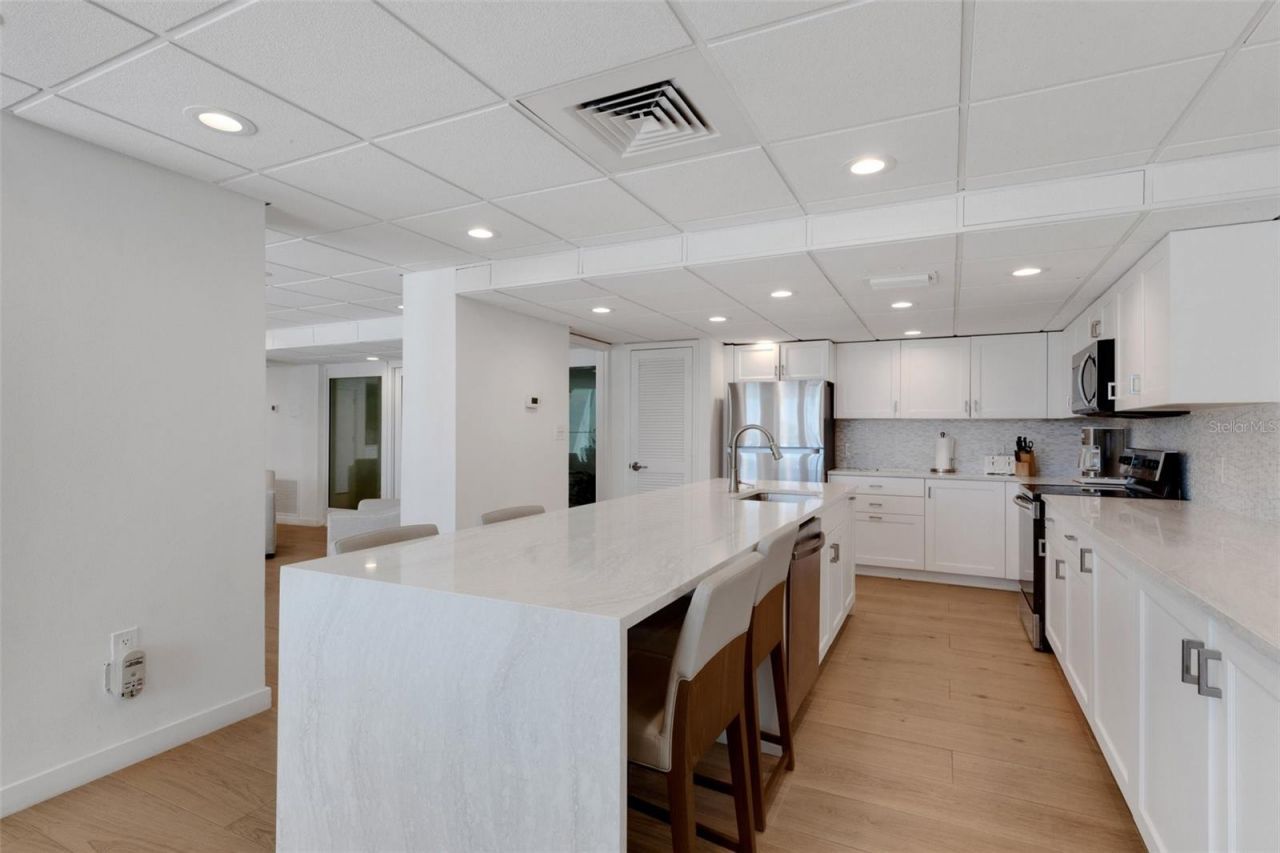 3235 Gulf Of Mexico Drive, Unit A305, Longboat Key, FL 34228 Photo