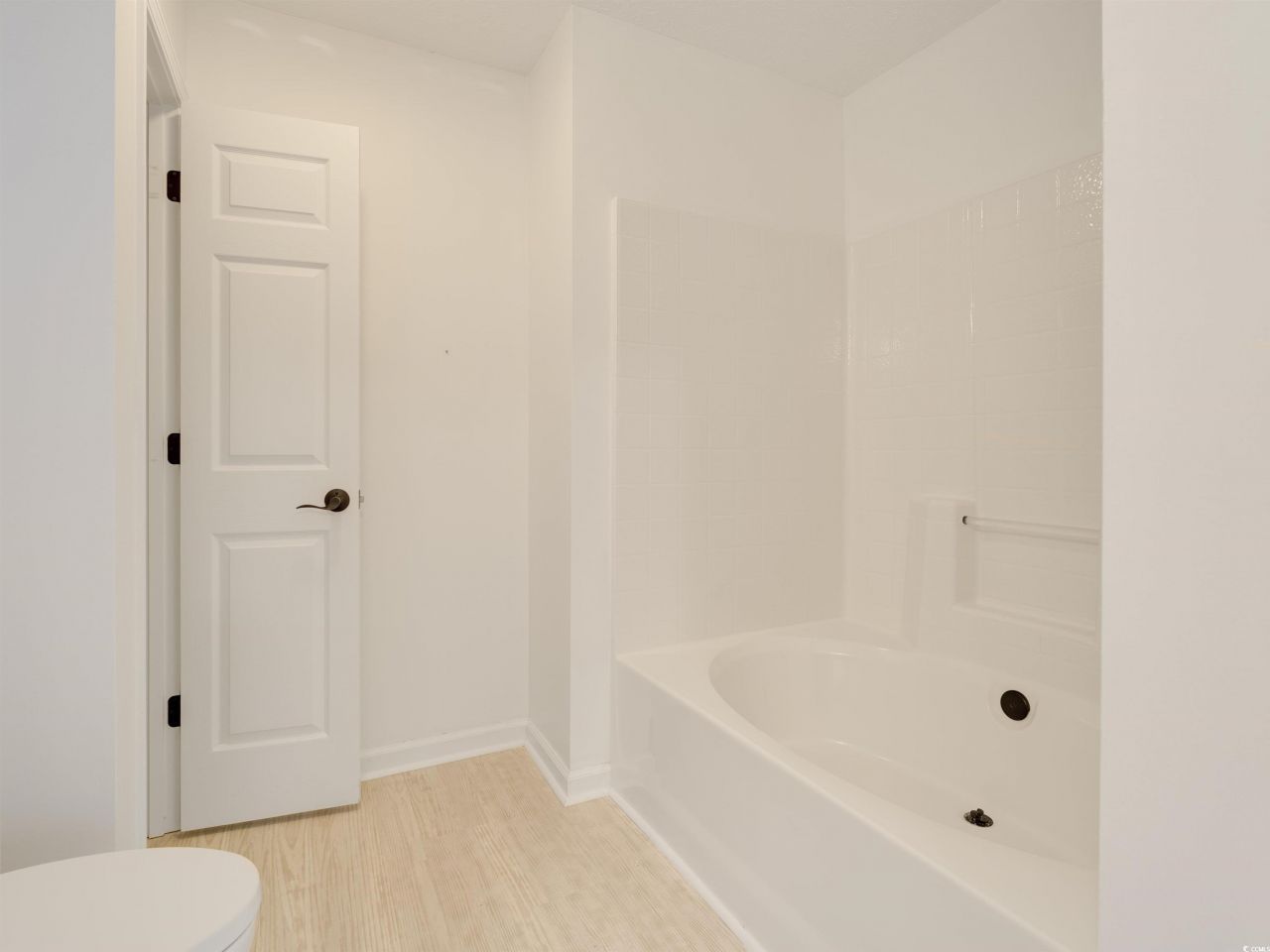 4533 Greenbriar Dr. Photo 20