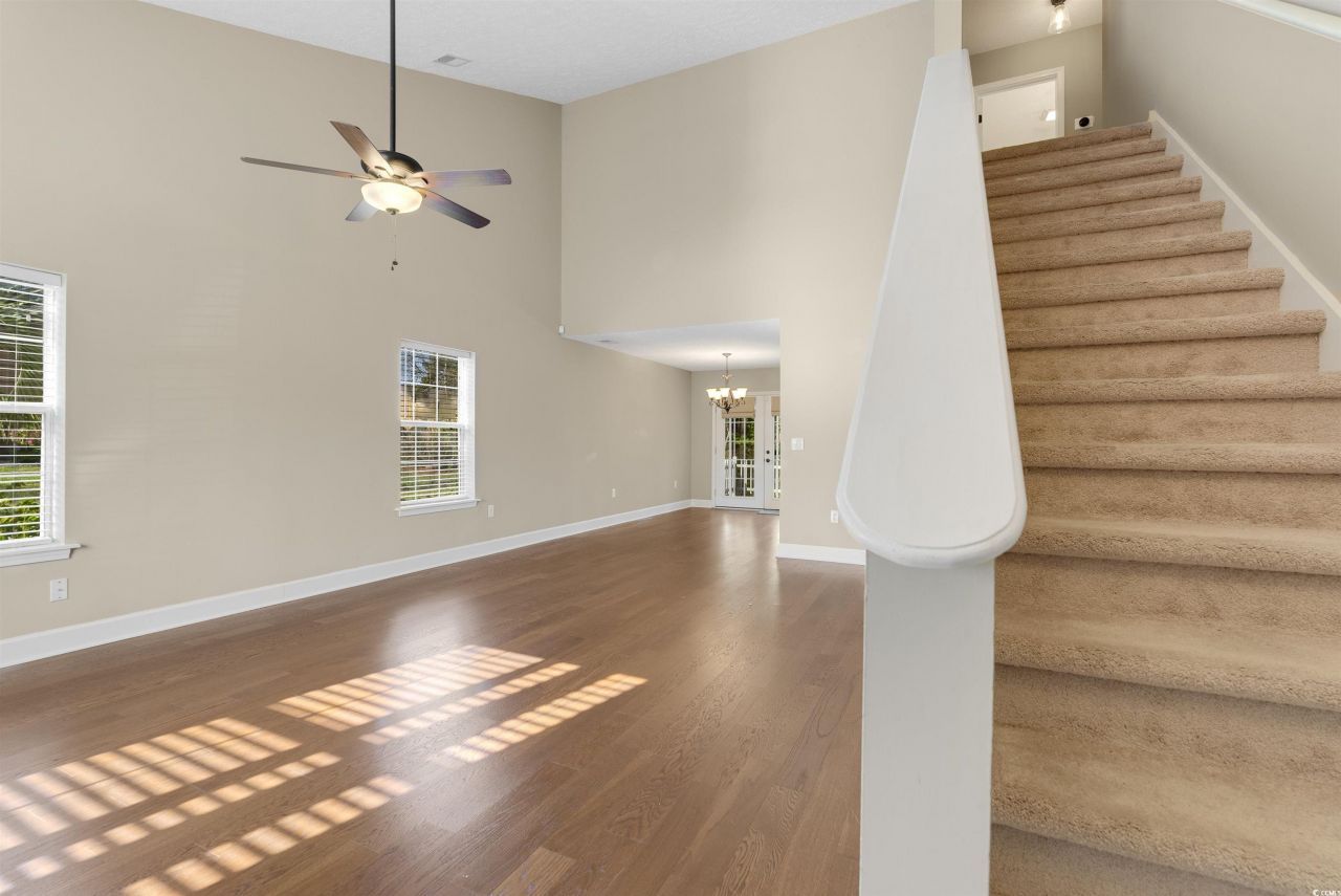 4533 Greenbriar Dr. Photo 4