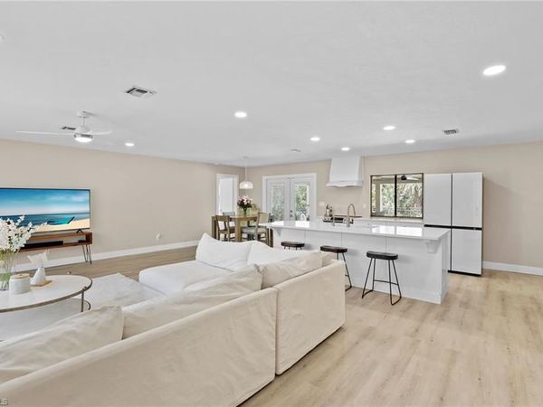 3221 68th ST SW, NAPLES, FL 34105