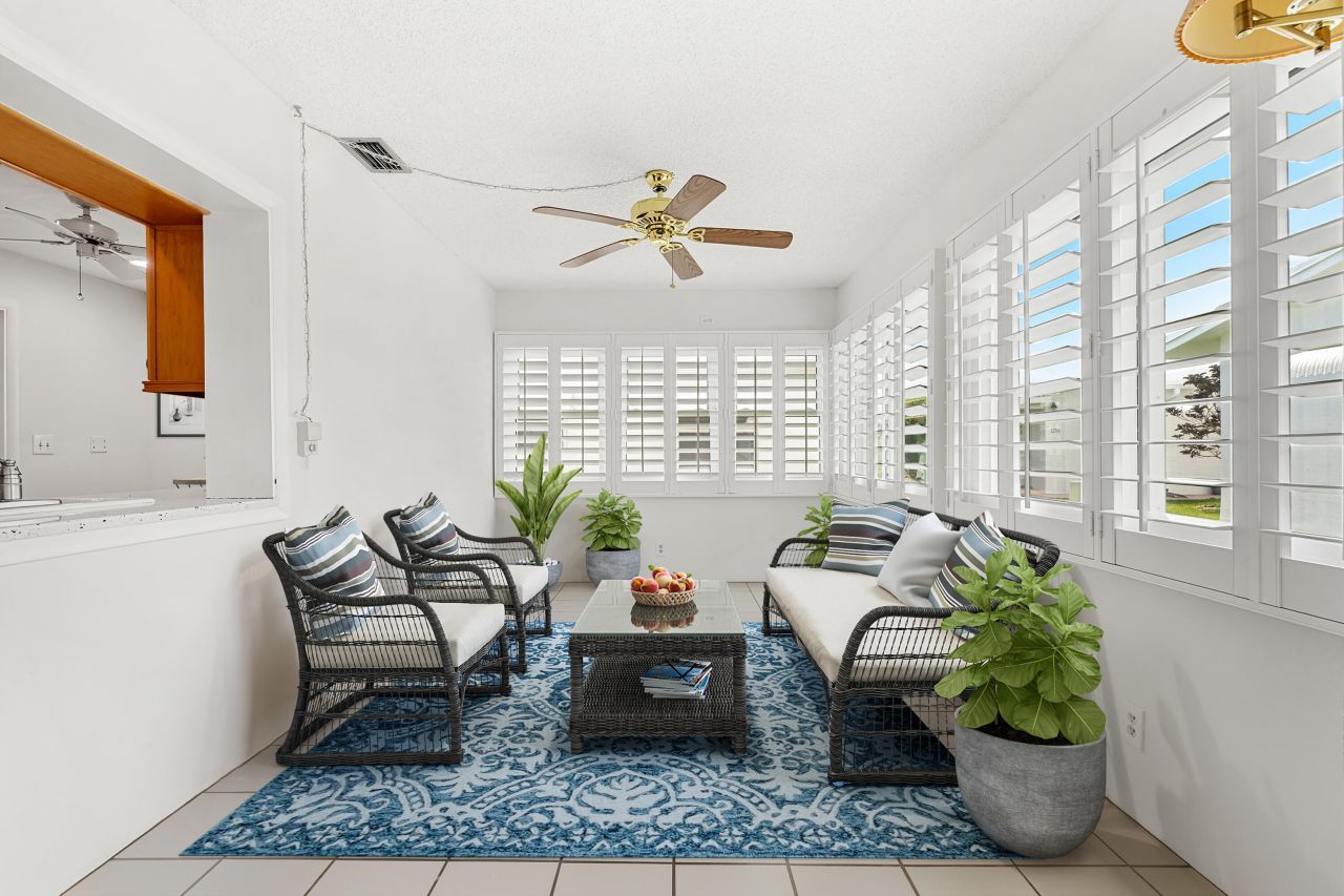 2198 SW 12th Avenue, Boynton Beach, FL 33426 Photo