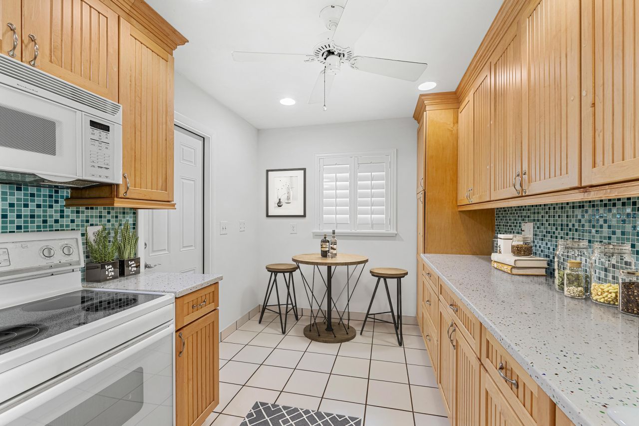 2198 SW 12th Avenue, Boynton Beach, FL 33426 Photo