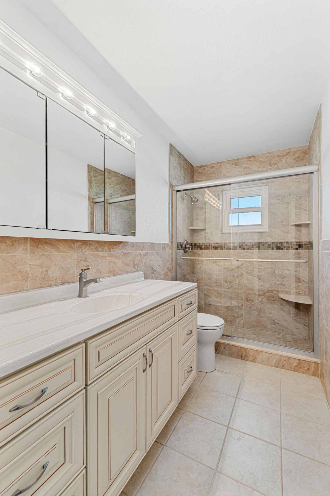 2198 SW 12th Avenue, Boynton Beach, FL 33426 Photo