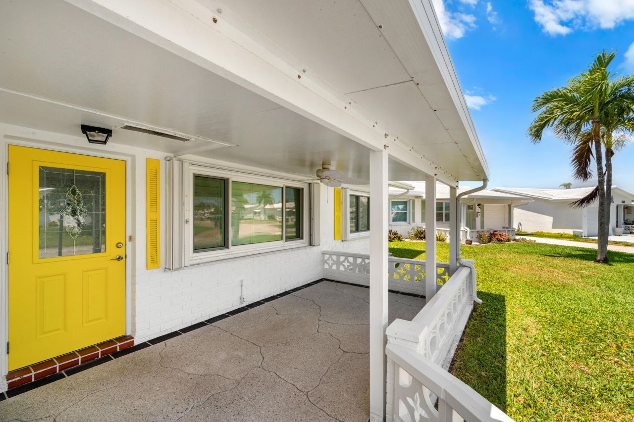 2198 SW 12th Avenue, Boynton Beach, FL 33426 Photo