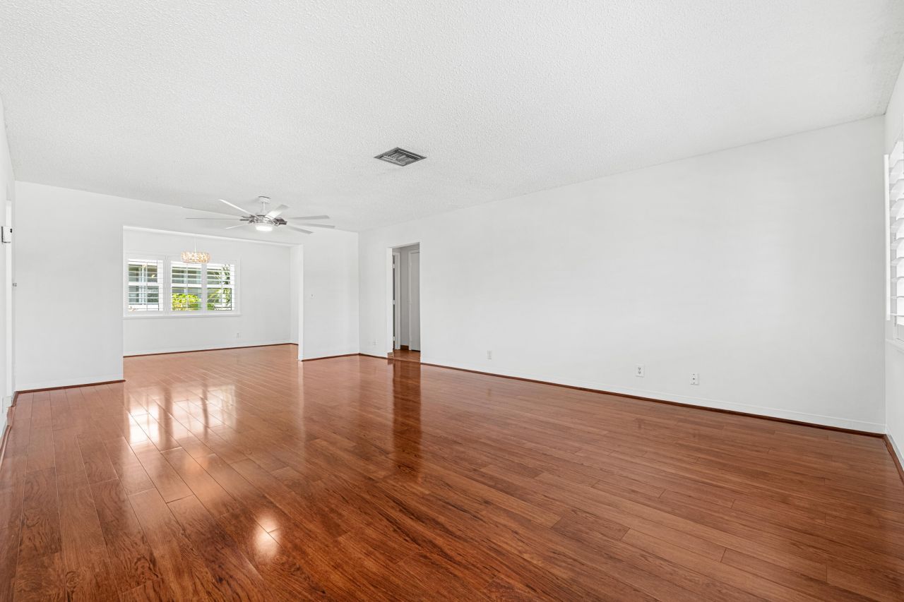 2198 SW 12th Avenue, Boynton Beach, FL 33426 Photo