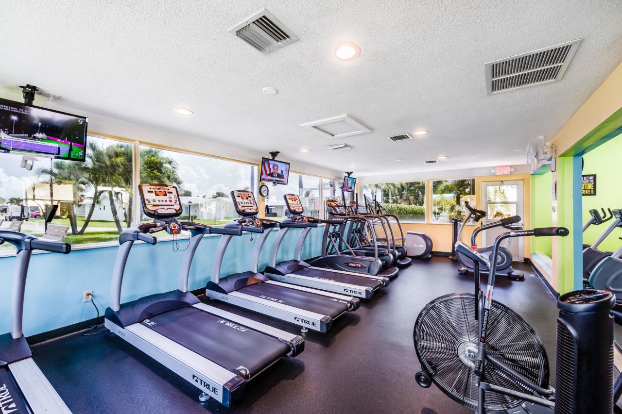 2198 SW 12th Avenue, Boynton Beach, FL 33426 Photo