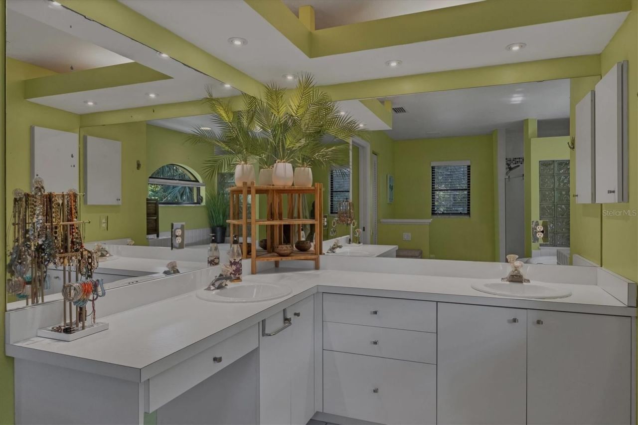 850 Van Gogh Road, Englewood, FL 34223 Photo