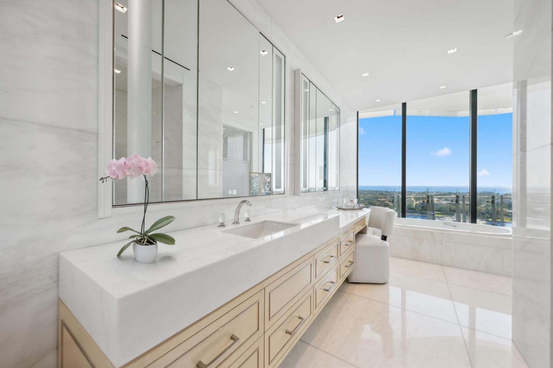 1100 S Flagler Drive, Unit 1801, West Palm Beach, FL 33401 Photo