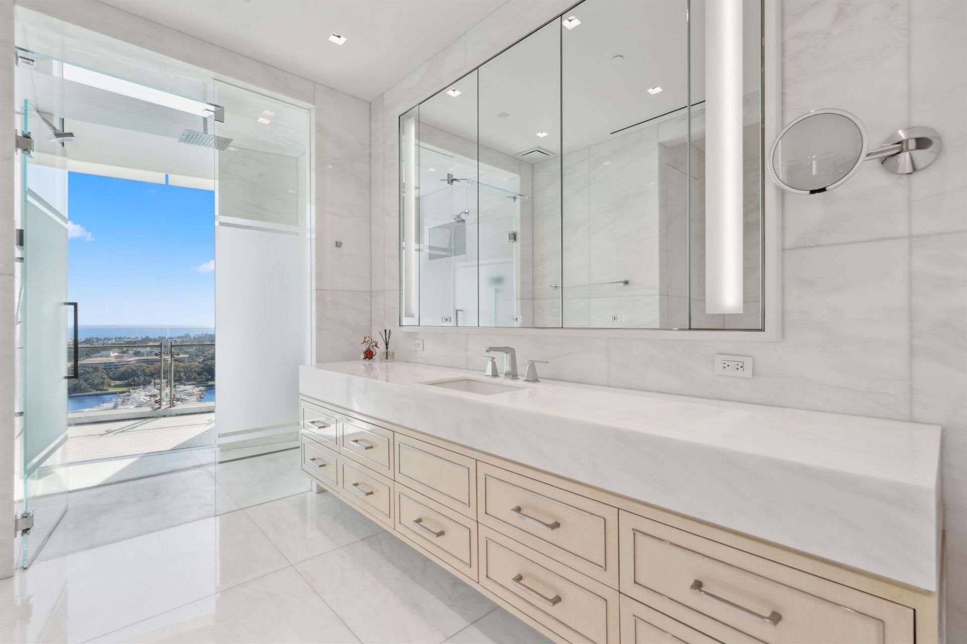 1100 S Flagler Drive, Unit 1801, West Palm Beach, FL 33401 Photo