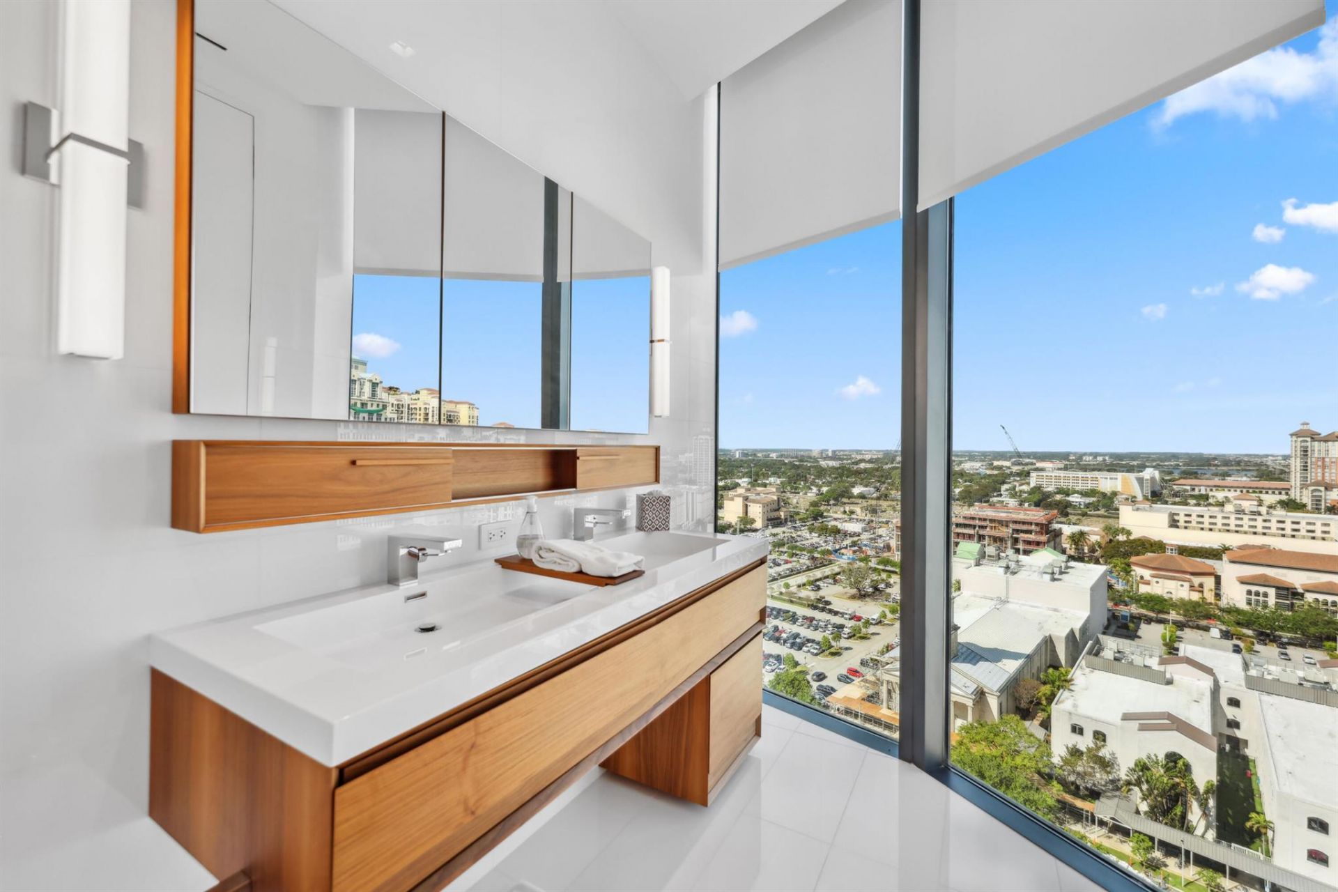 1100 S Flagler Drive, Unit 1801, West Palm Beach, FL 33401 Photo