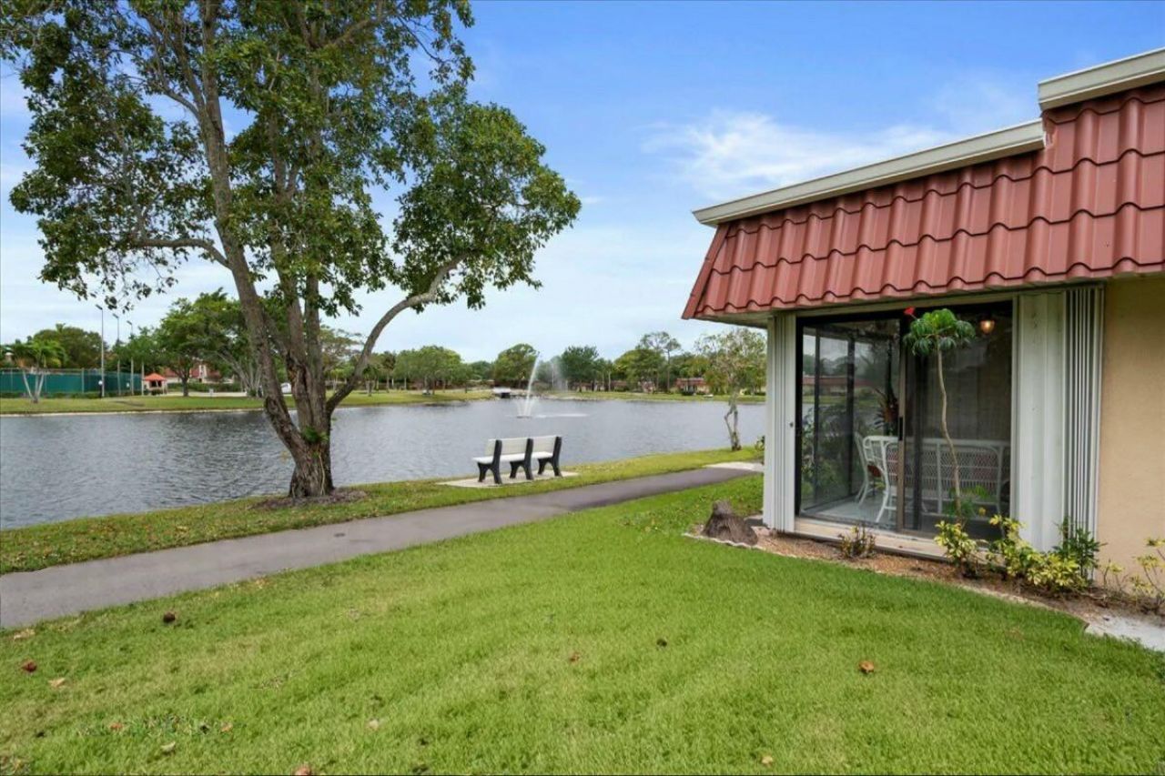 603 Laconia Circle, Lake Worth, FL 33467 Photo