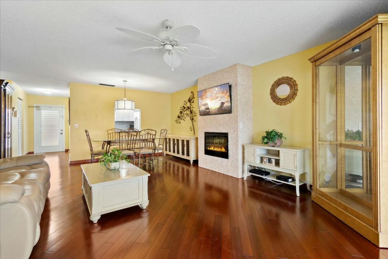 603 Laconia Circle, Lake Worth, FL 33467 Photo