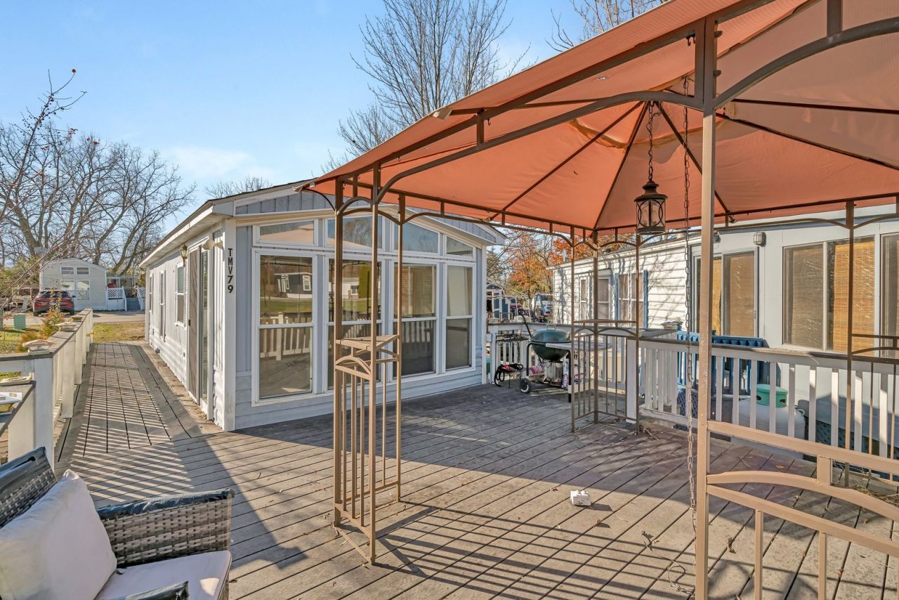 79 Dinosaur Road, Wilmington, IL 60481 Main Photo