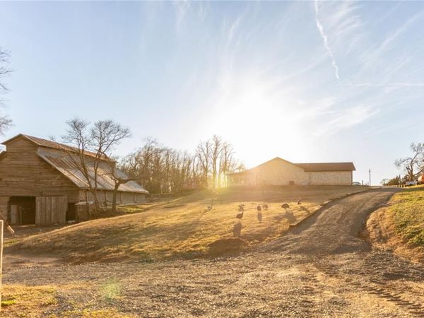 40949 E CR 1370, Granite, OK 73547