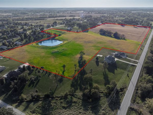 000 SE 6th Avenue, Pleasant Hill, IA 50237