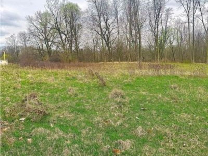 E Bagley Road, Parma, OH 44130 Photo 2