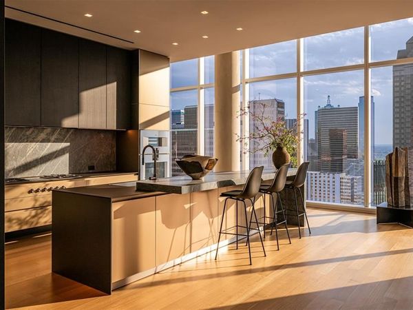 1747 Leonard Street, Unit 2601, Dallas, TX 75201