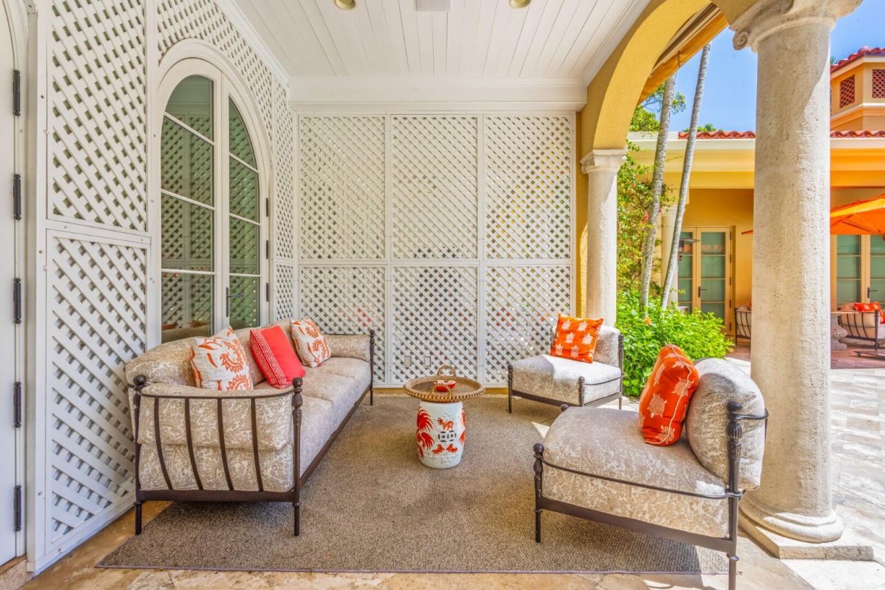 226 Via Las Brisas, Palm Beach, FL 33480 Photo