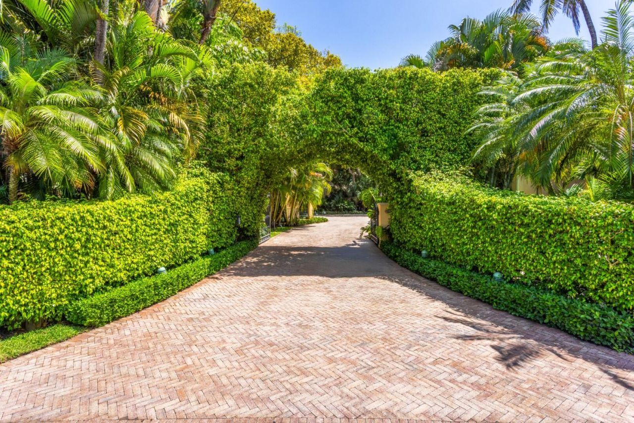 226 Via Las Brisas, Palm Beach, FL 33480 Photo