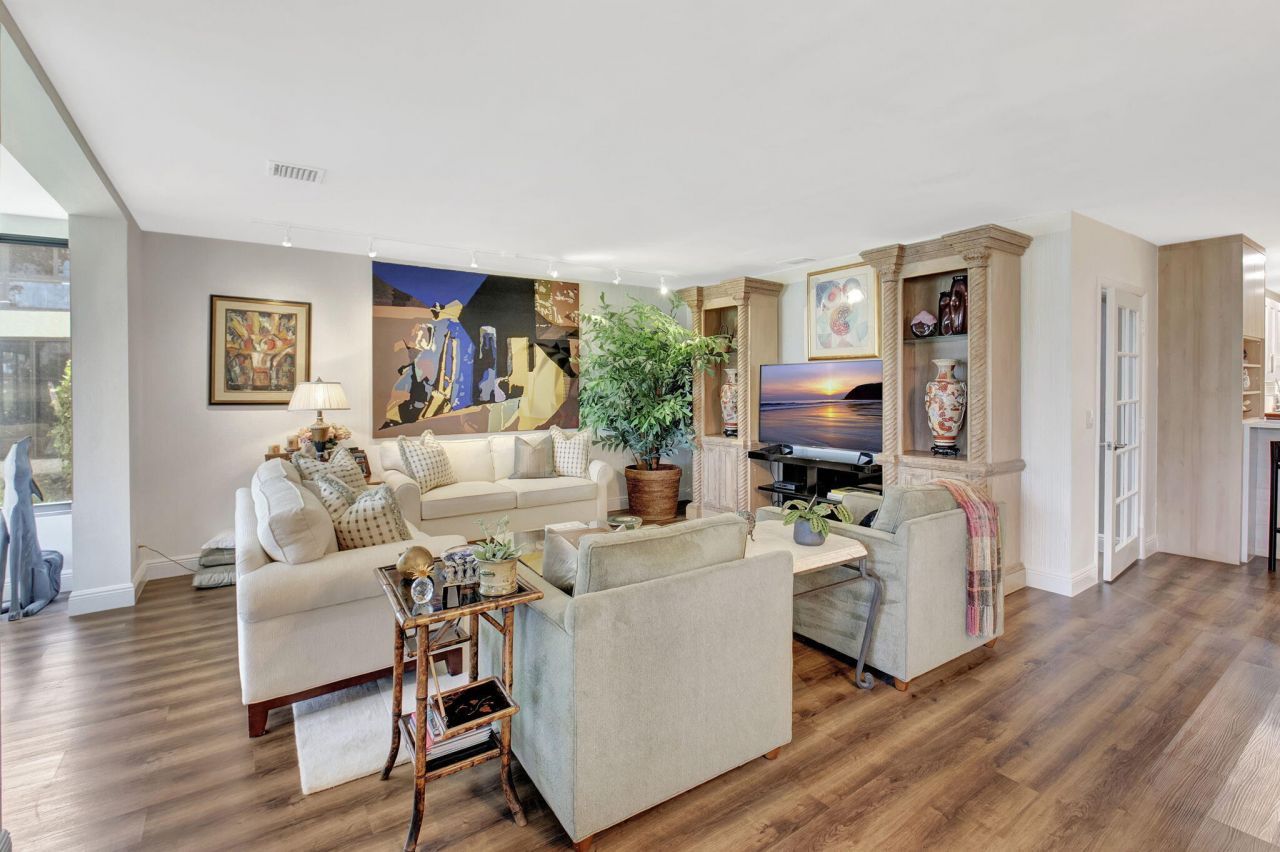 27 Eastgate Drive, Unit C, Boynton Beach, FL 33436 Photo