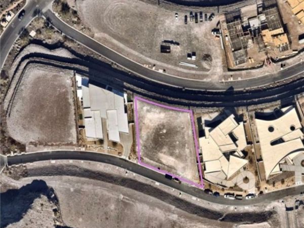 6 Chisel Crest Court, Henderson, NV 89012