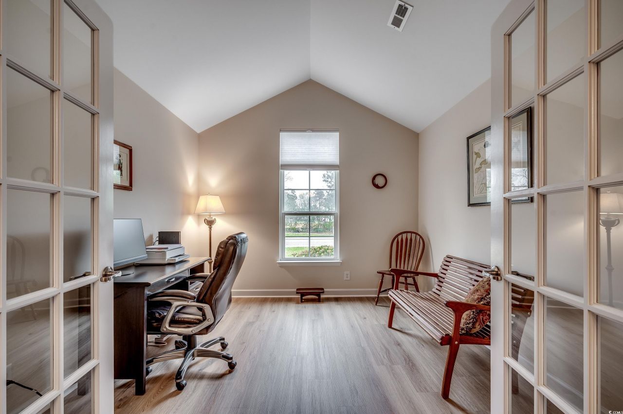 215 Stonewall Circle Photo 13