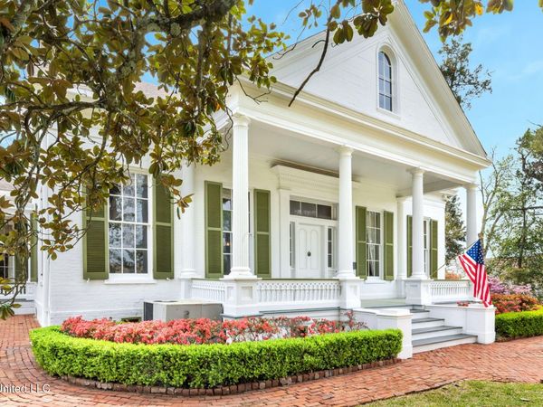 701 N Union Street, Natchez, MS 39120