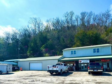 8689 Bardstown Road, Springfield, KY 40069