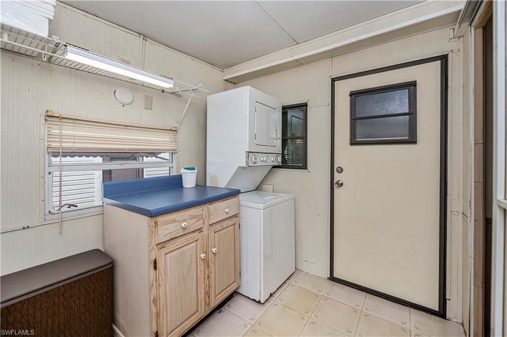 182 Caravan Cir, North Fort Myers, FL 33903 Photo