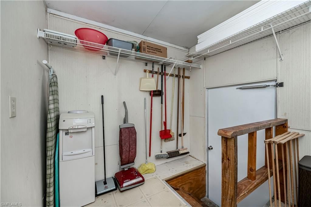 182 Caravan Cir, North Fort Myers, FL 33903 Photo