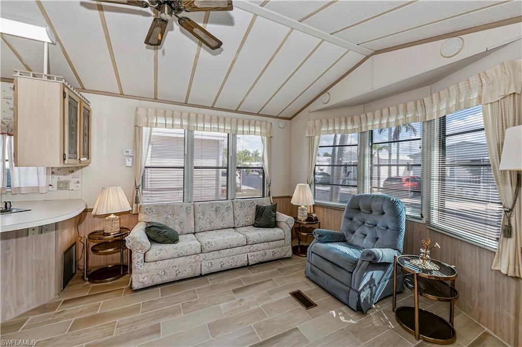 182 Caravan Cir, North Fort Myers, FL 33903 Photo