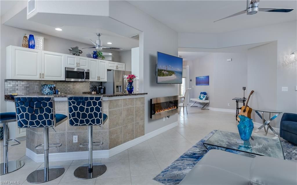 5602 Cape Harbour Dr, Unit 102, Cape Coral, FL 33914 Photo