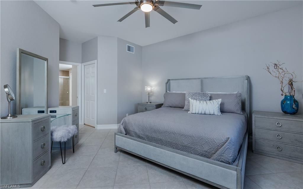 5602 Cape Harbour Dr, Unit 102, Cape Coral, FL 33914 Photo