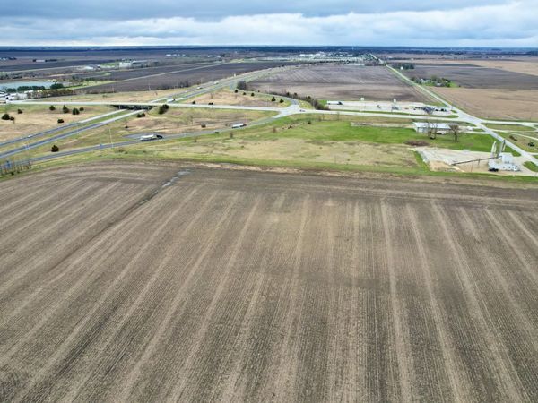 1702 N 600 E, Gilman, IL 60938