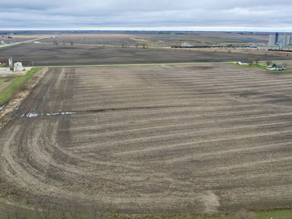 1702 N 600 E, Gilman, IL 60938