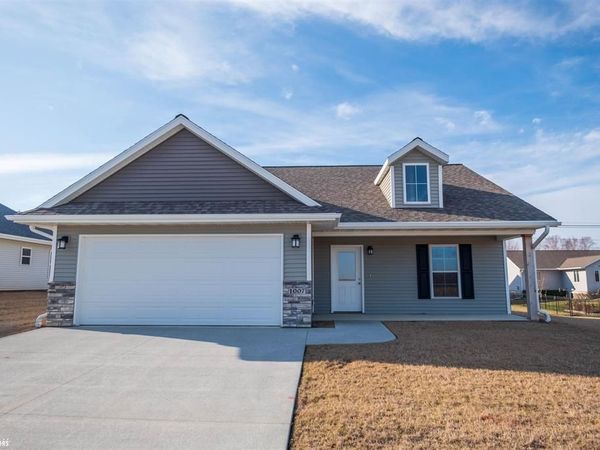 1007 E Southridge Road, Marshalltown, IA 50158