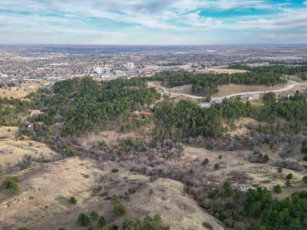 1742 LAMPERT CT, Rapid City, SD 57701