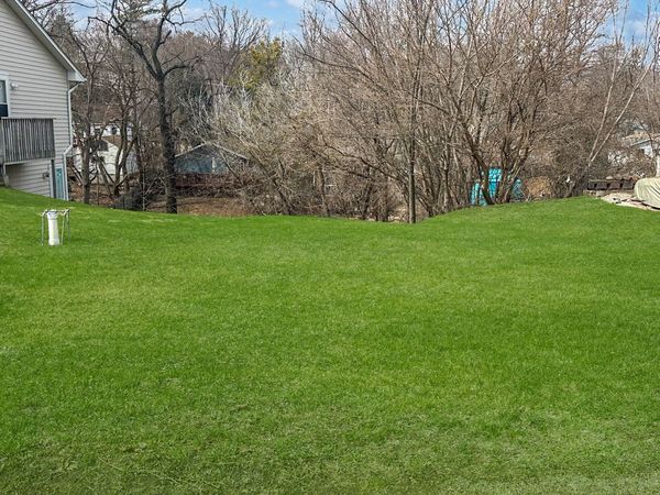 10 S Maple Avenue, Fox Lake, IL 60020