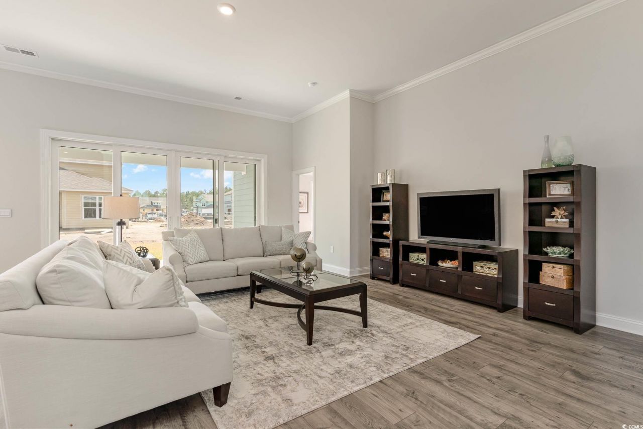 817 Belle Dr. Photo 10