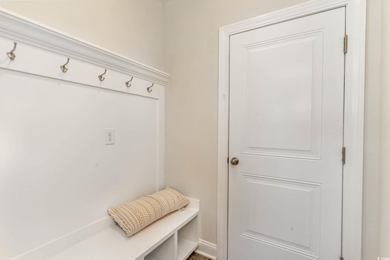 817 Belle Dr. Photo 23