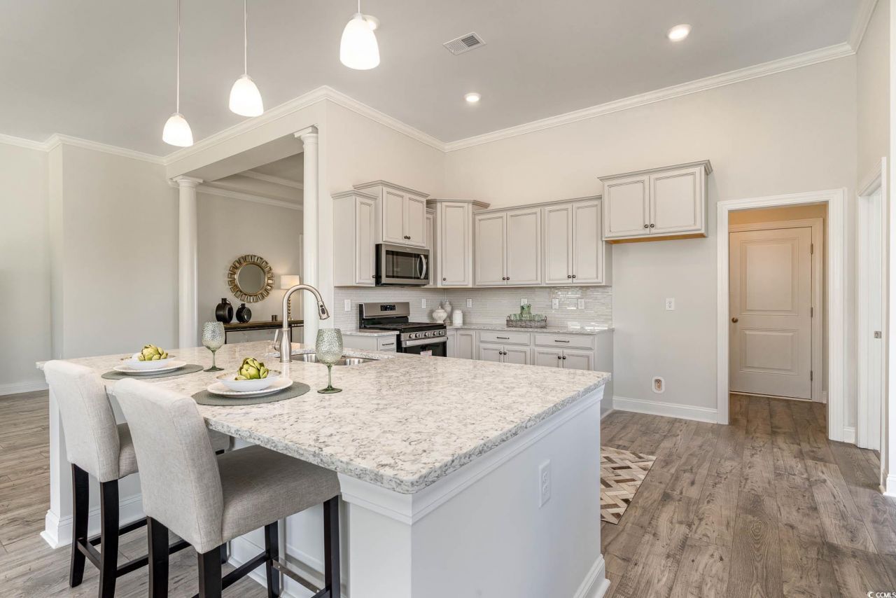 817 Belle Dr. Photo 3